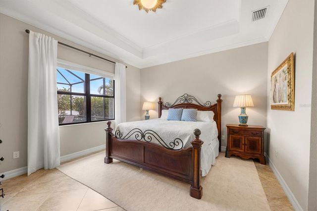 7036 WHITTLEBURY TRAIL, Bradenton, FL 34202