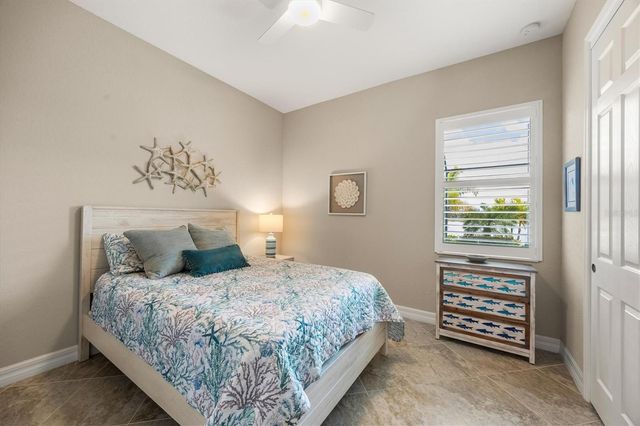 7036 WHITTLEBURY TRAIL, Bradenton, FL 34202