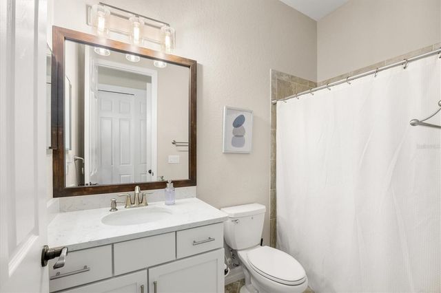 7036 WHITTLEBURY TRAIL, Bradenton, FL 34202