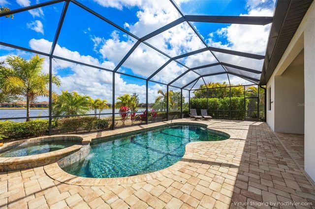 7036 WHITTLEBURY TRAIL, Bradenton, FL 34202