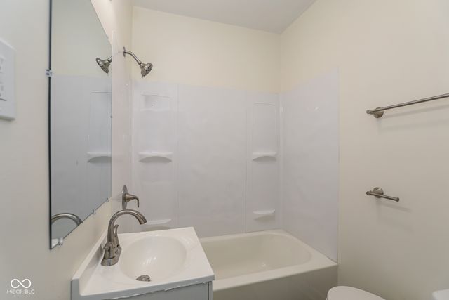 927 N Chester Avenue, Indianapolis, IN 46201