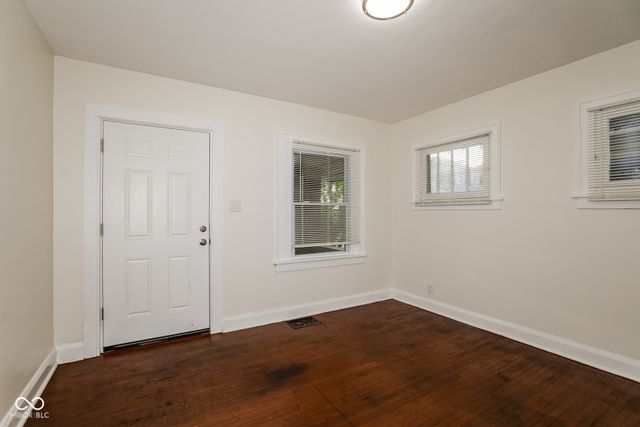 927 N Chester Avenue, Indianapolis, IN 46201