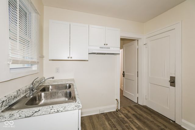 927 N Chester Avenue, Indianapolis, IN 46201