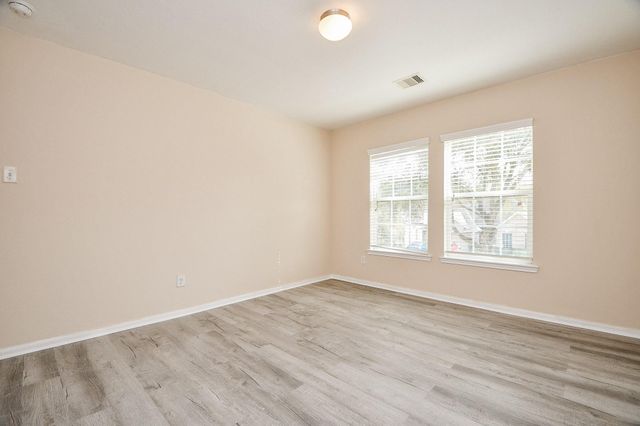 10439 Lauren Creek Drive, Baytown, TX 77523