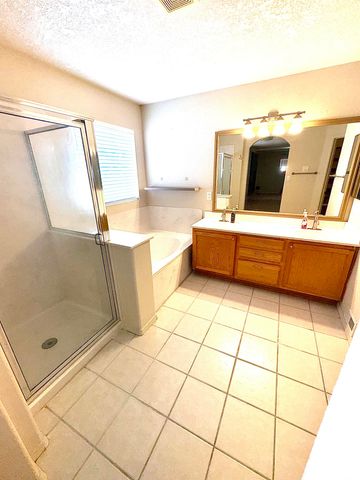 7039 Casa Elena Drive NE, Albuquerque, NM 87113