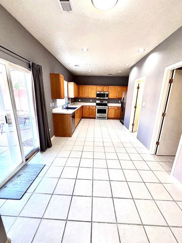 7039 Casa Elena Drive NE, Albuquerque, NM 87113