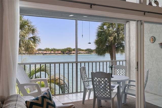 2541 Citrus Lake DR A-205, Naples, FL 34109