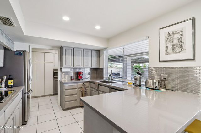 10049 N 25TH Place, Phoenix, AZ 85028