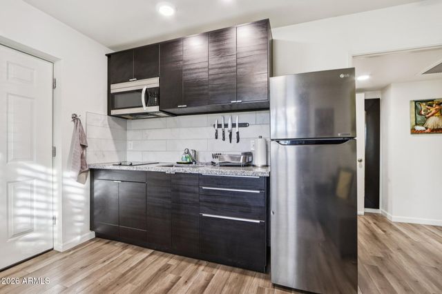 10049 N 25TH Place, Phoenix, AZ 85028