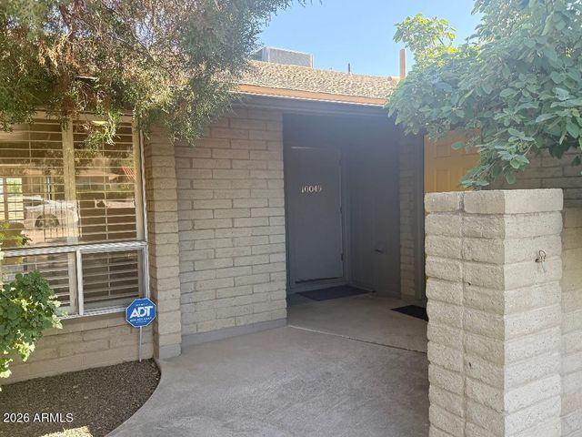 10049 N 25TH Place, Phoenix, AZ 85028