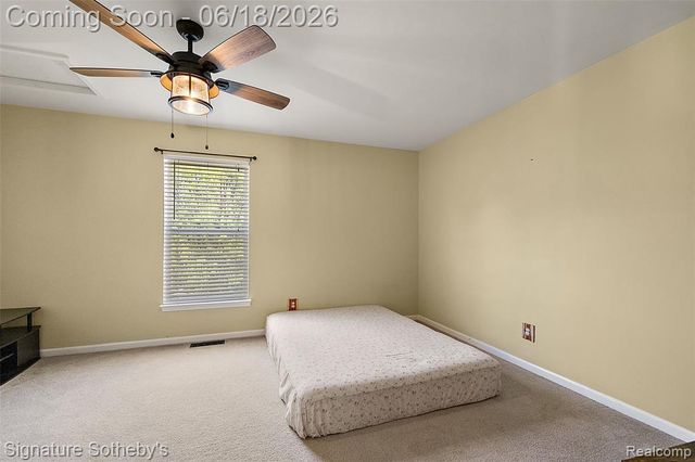 997 River Rock Drive, Holly, MI 48442