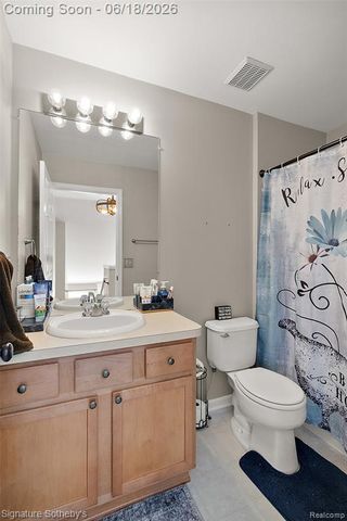 997 River Rock Drive, Holly, MI 48442