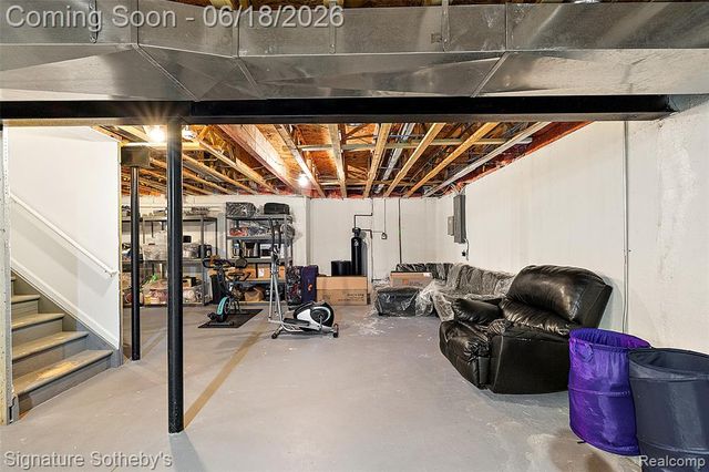 997 River Rock Drive, Holly, MI 48442