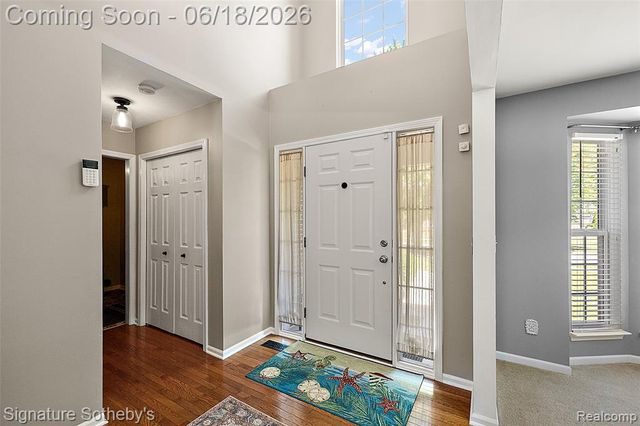 997 River Rock Drive, Holly, MI 48442