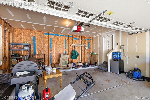 997 River Rock Drive, Holly, MI 48442