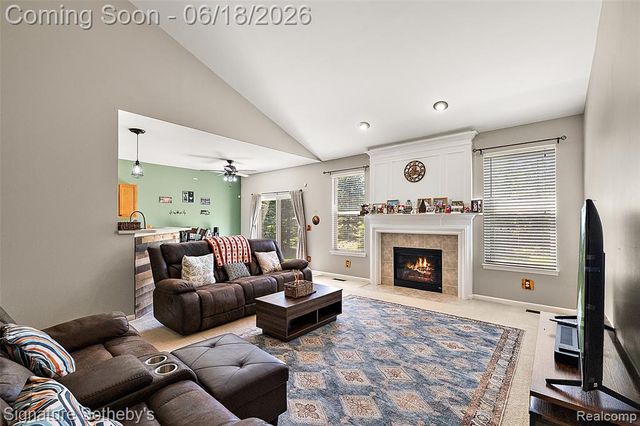 997 River Rock Drive, Holly, MI 48442