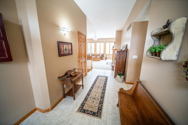 3721 Arbor Dr NW, Rochester, MN 55901