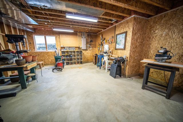 3721 Arbor Dr NW, Rochester, MN 55901