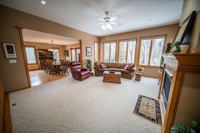 3721 Arbor Dr NW, Rochester, MN 55901