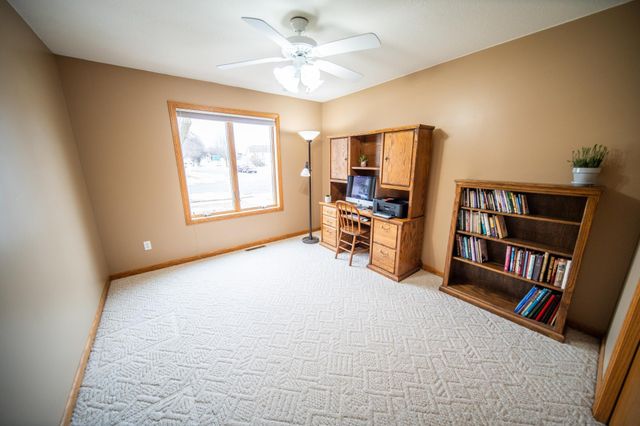 3721 Arbor Dr NW, Rochester, MN 55901