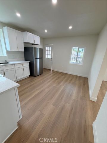 414 W C, Colton, CA 92324