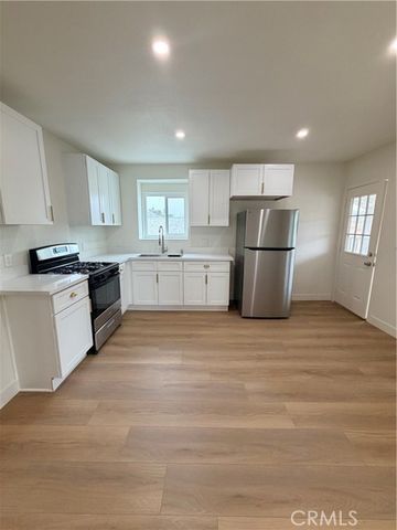 414 W C, Colton, CA 92324