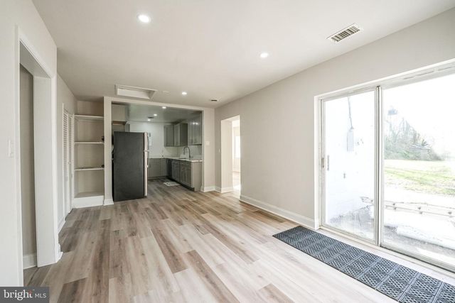 8665 CENTER RD, Springfield, VA 22152