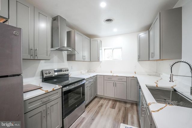 8665 CENTER RD, Springfield, VA 22152