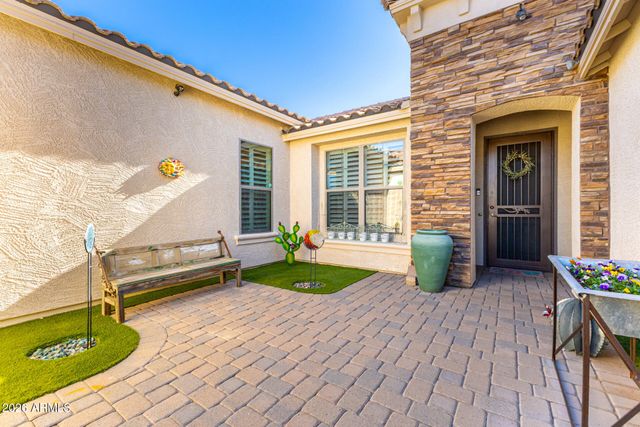 2407 W MAYA Way, Phoenix, AZ 85085