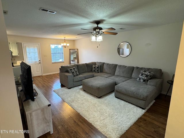 9001 Fountain Brook Lane, Knoxville, TN 37923