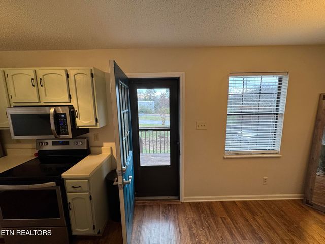 9001 Fountain Brook Lane, Knoxville, TN 37923