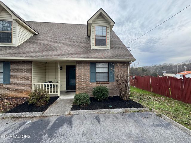 9001 Fountain Brook Lane, Knoxville, TN 37923