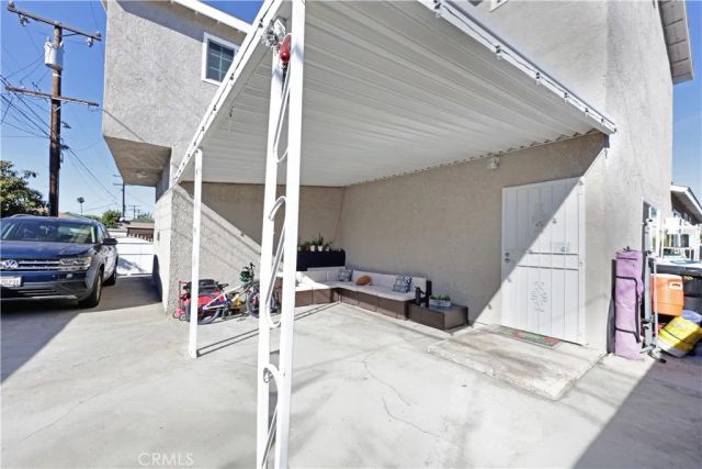 6100 Southside Drive, East Los Angeles, CA 90022