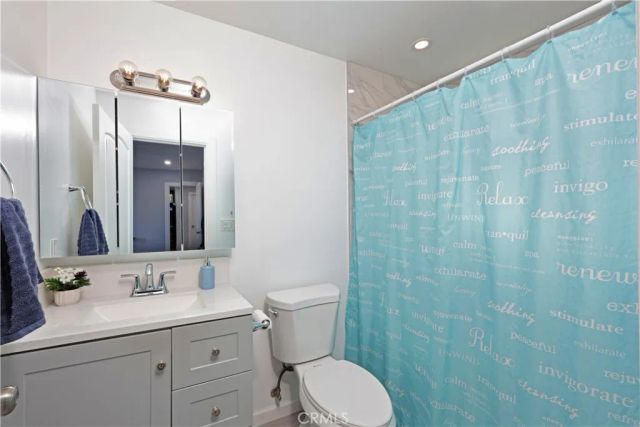 6100 Southside Drive, East Los Angeles, CA 90022