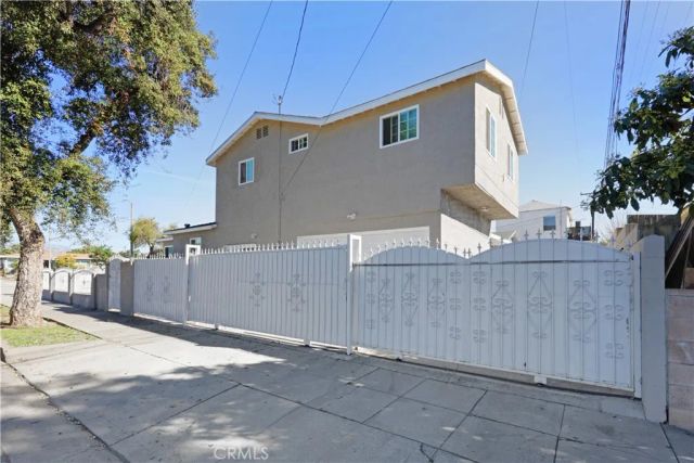 6100 Southside Drive, East Los Angeles, CA 90022