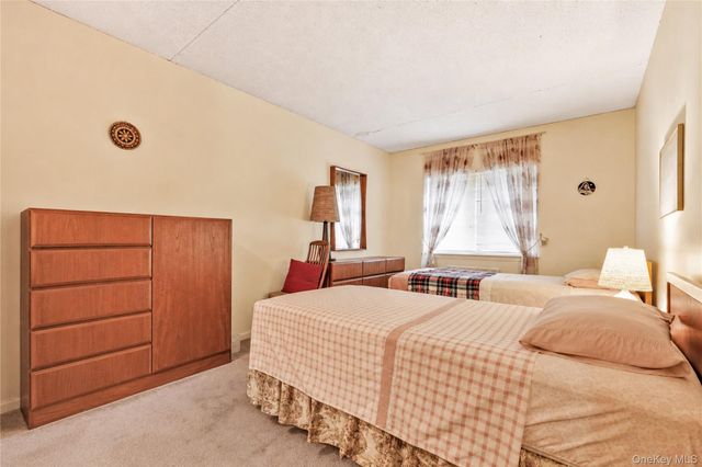 71-48 162nd Street 3, Fresh Meadows, NY 11365