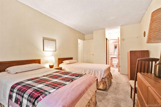 71-48 162nd Street 3, Fresh Meadows, NY 11365