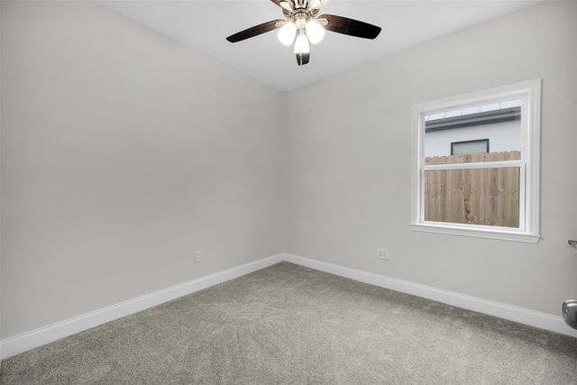 407 N Dallas Street, Rice, TX 75155