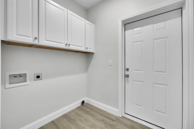 407 N Dallas Street, Rice, TX 75155