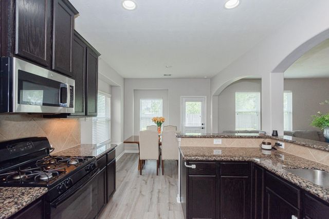 4907 Applewood Crest Lane, Rosharon, TX 77583