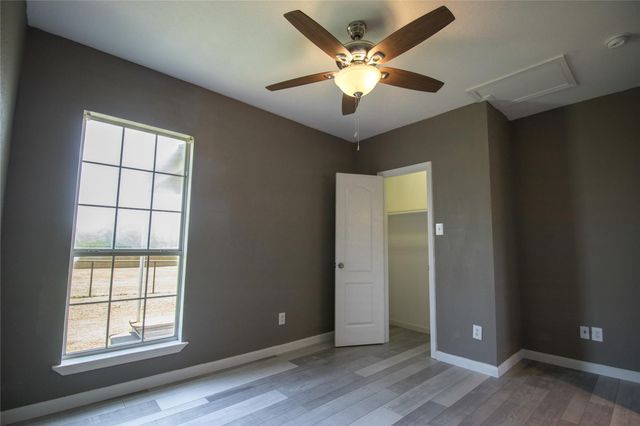 605 Orange Avenue, Farmersville, TX 75442