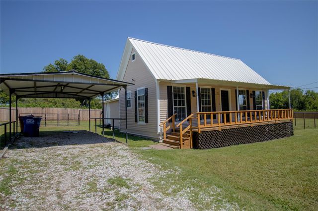 605 Orange Avenue, Farmersville, TX 75442