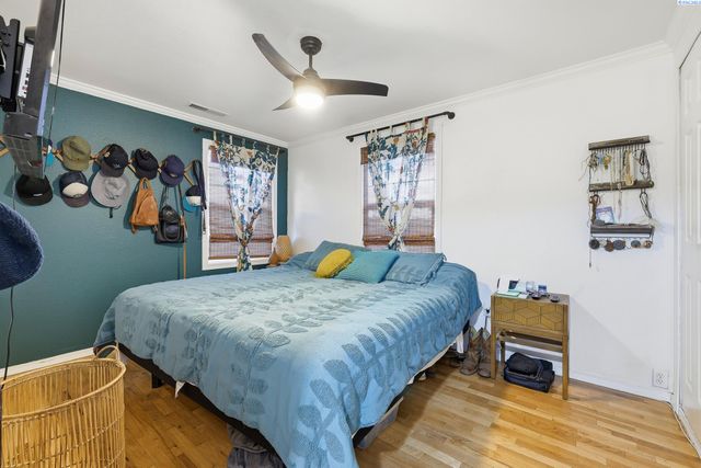 1204 N Neel Loop, Kennewick, WA 99336