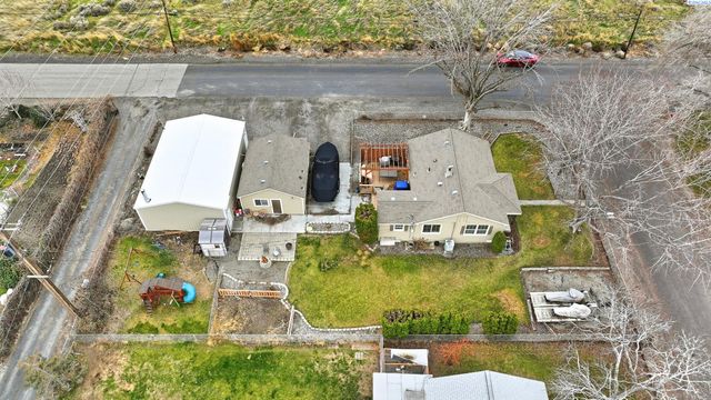 1204 N Neel Loop, Kennewick, WA 99336