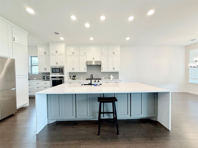 113 Low River LN, Georgetown, TX 78628