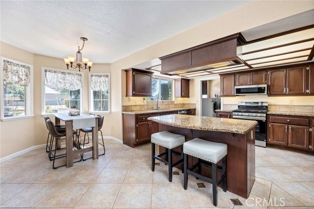 29575 Merjanian, Menifee, CA 92584