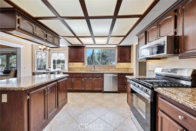 29575 Merjanian, Menifee, CA 92584