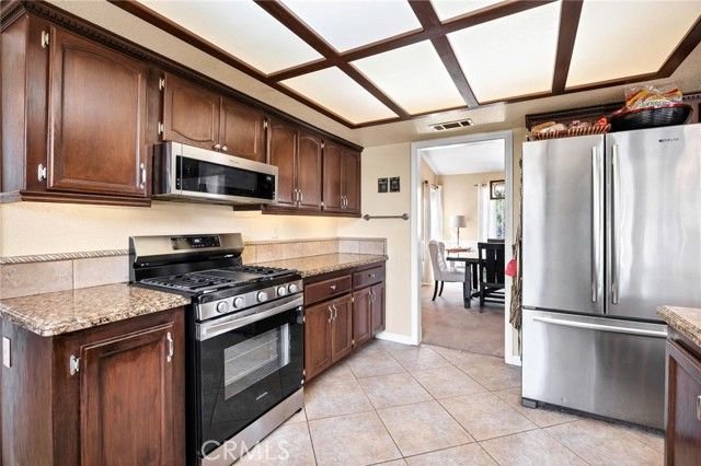 29575 Merjanian, Menifee, CA 92584