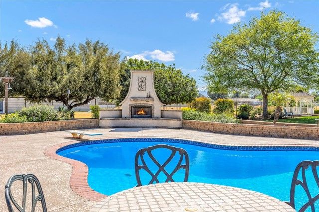 29575 Merjanian, Menifee, CA 92584