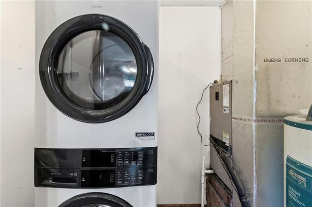 213 N 4TH Street, Clinton, MO 64735